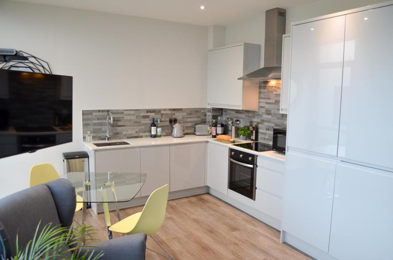 Cotels At 7Zero1 Serviced Apartments - Modern Apartments, Superfast Broadband, Free Parking, Centrally Located Milton Keynes Exterior foto